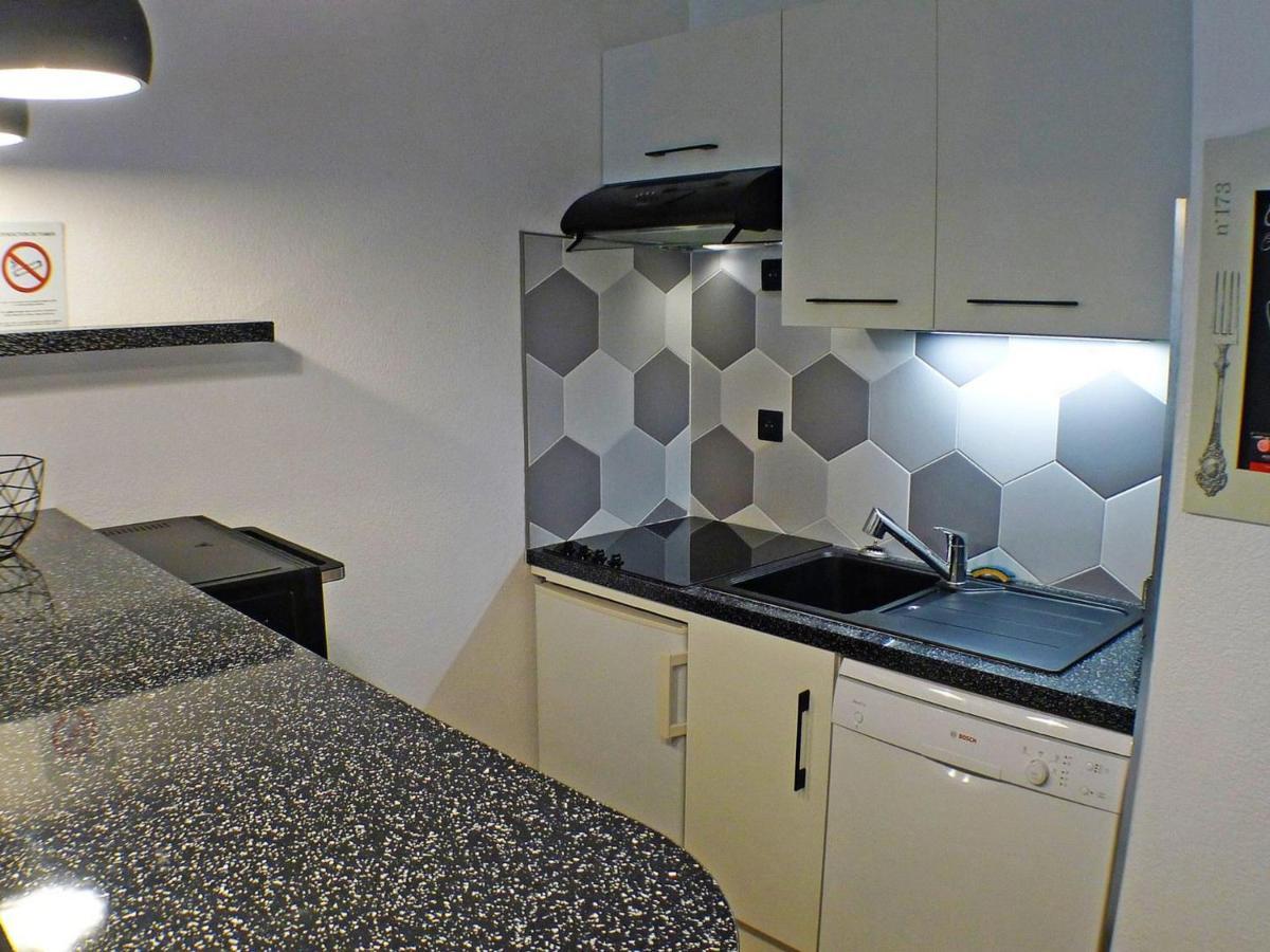 Appartement Confortable Avec Piscines, Terrasse Et Parking A Samoens - Fr-1-629-100 Екстериор снимка